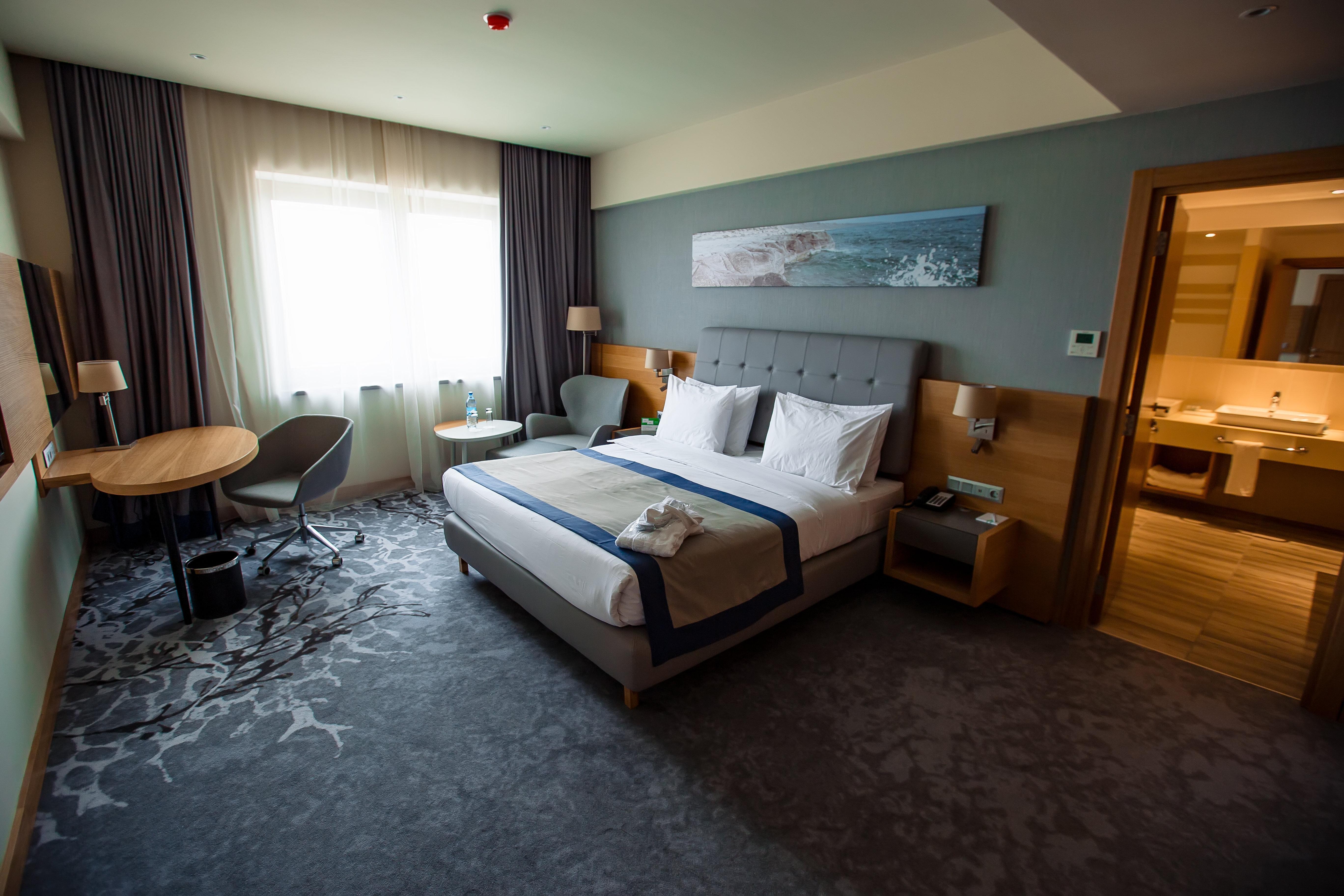 Holiday Inn - Aktau - Seaside By Ihg Экстерьер фото