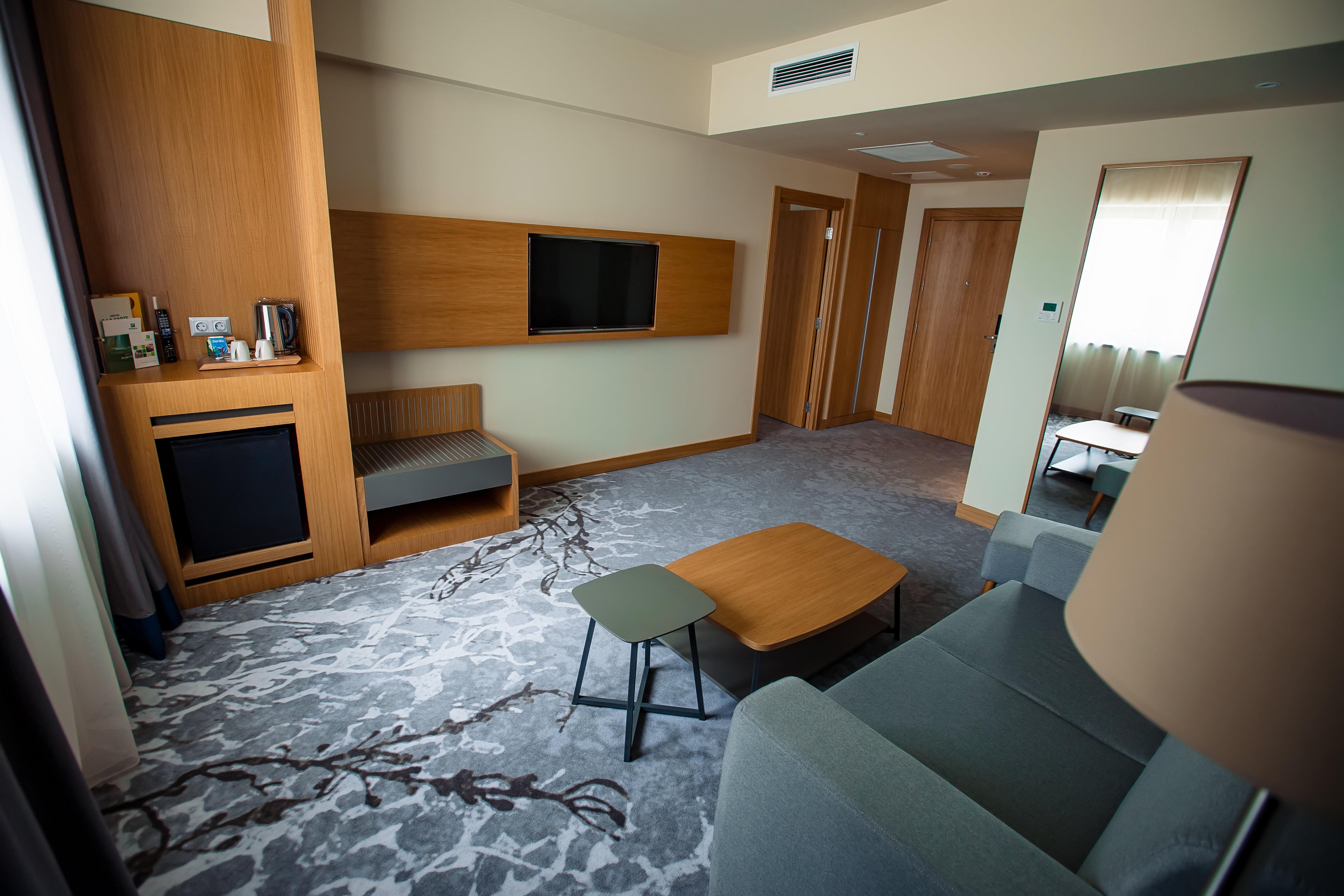 Holiday Inn - Aktau - Seaside By Ihg Экстерьер фото