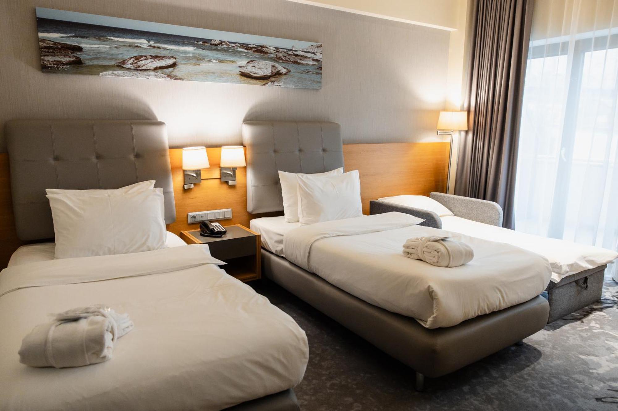 Holiday Inn - Aktau - Seaside By Ihg Экстерьер фото