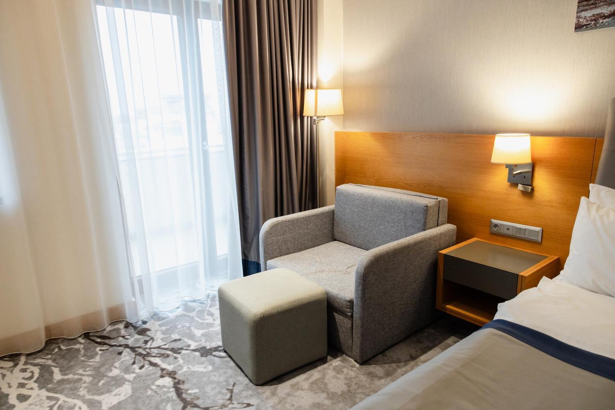 Holiday Inn - Aktau - Seaside By Ihg Экстерьер фото