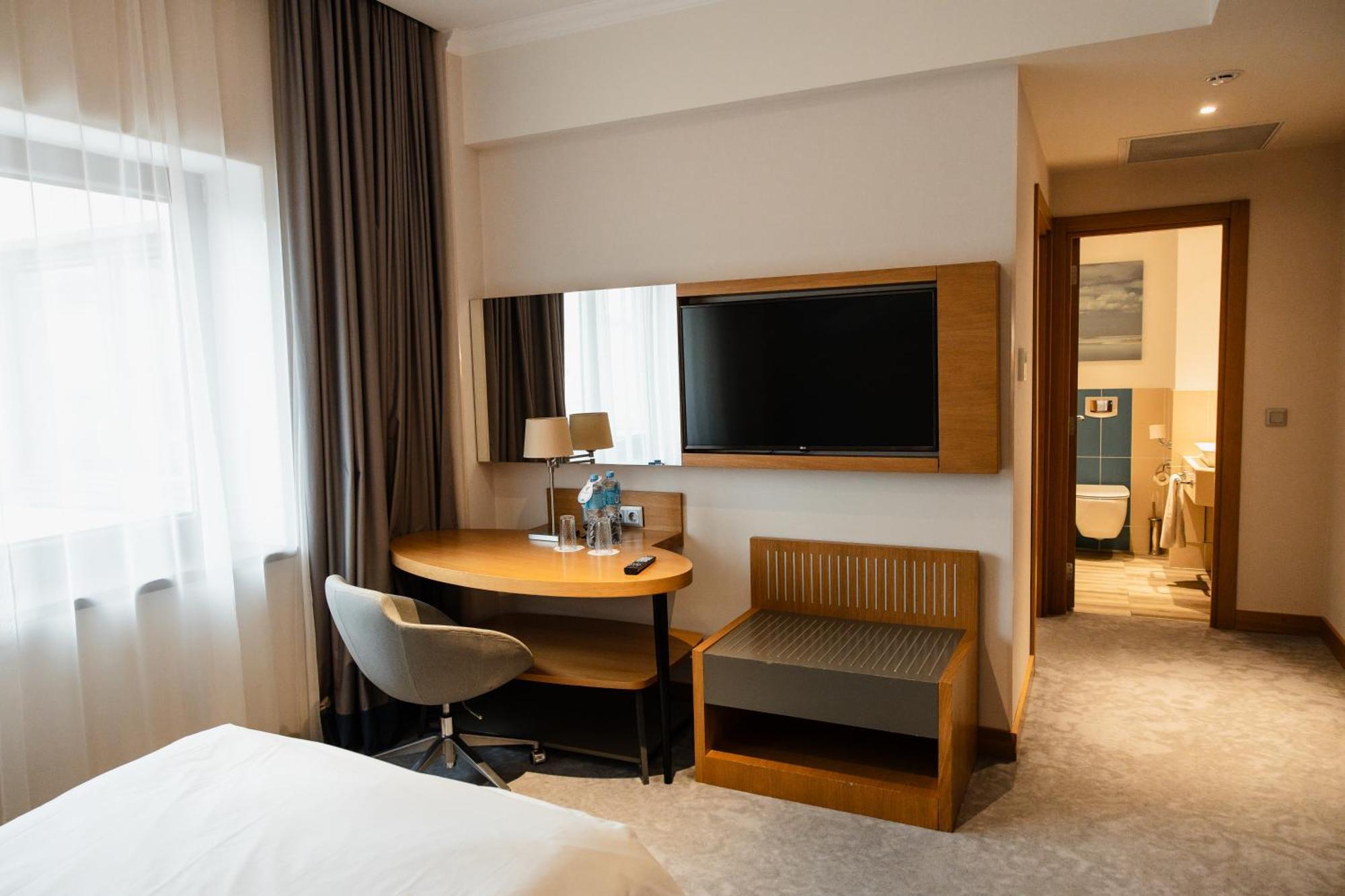 Holiday Inn - Aktau - Seaside By Ihg Экстерьер фото